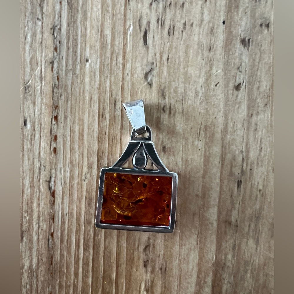 925 Sterling Silver Amber Pendant